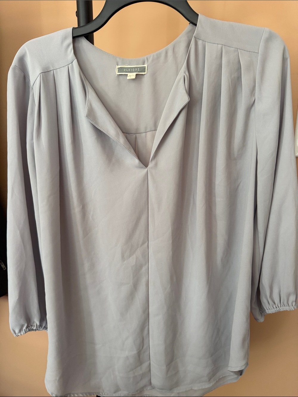 Pleione Lavender V-Neck Pleated Long-Sleeve Blouse